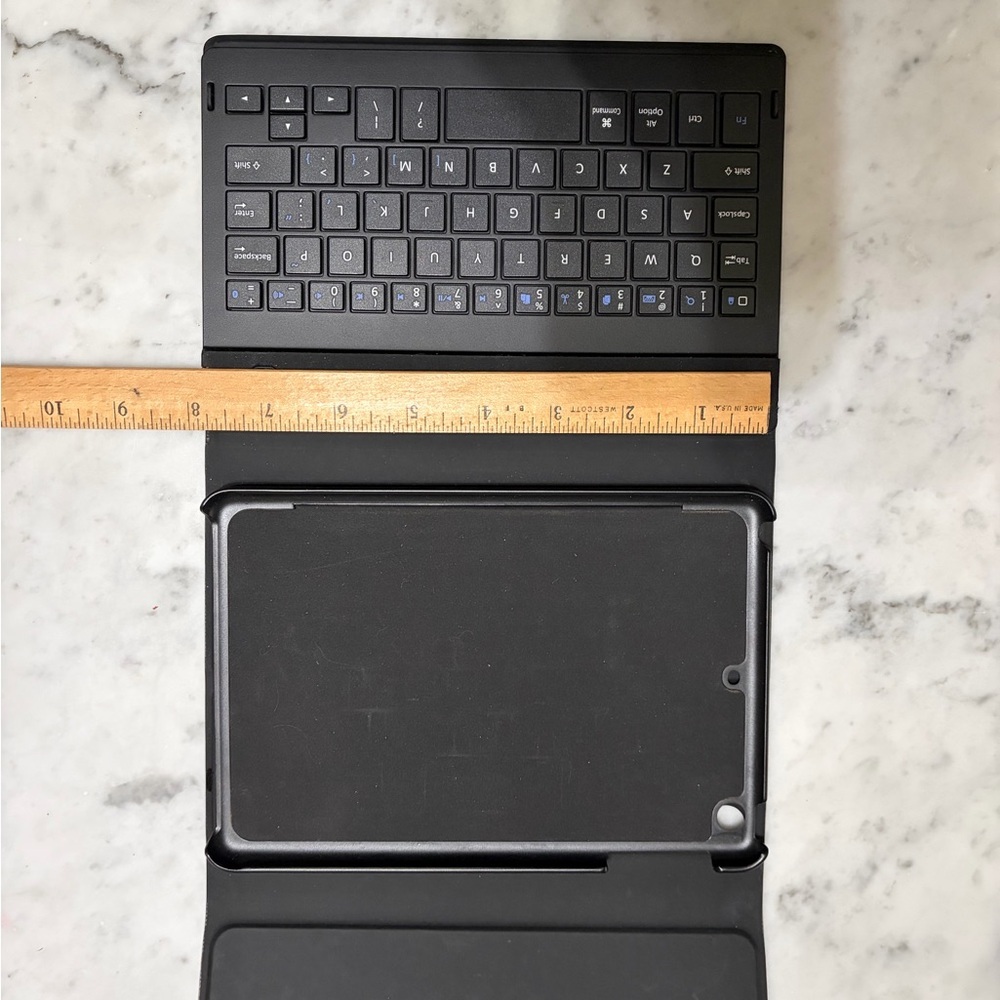 Kate spade Black and White Striped tablet case - Picture 5 of 8